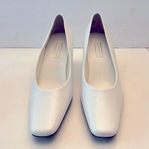 Nordstrom White Leather Pump size 7N New